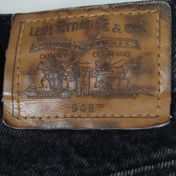 Vintage Men's Gold and Black Tab Levi's 545 Jeans - Picture 7 of 8